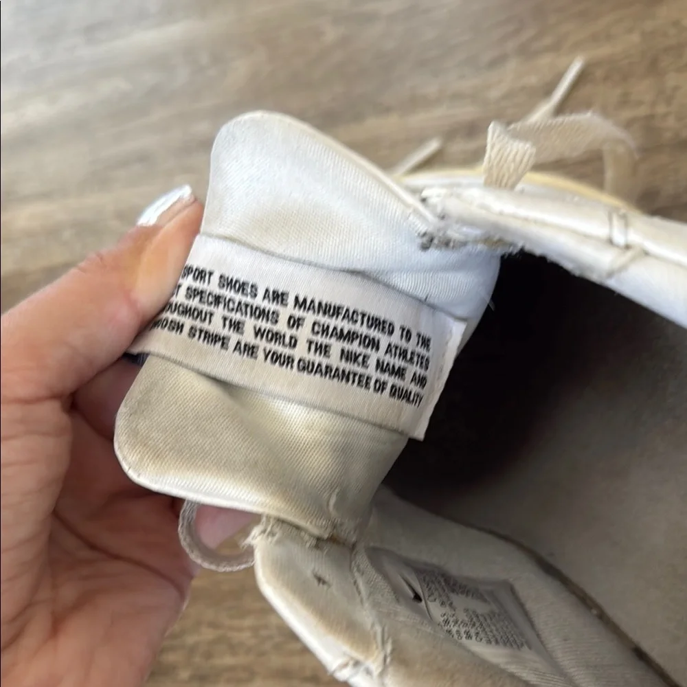 Nike White AF1 - Picture 3 of 5
